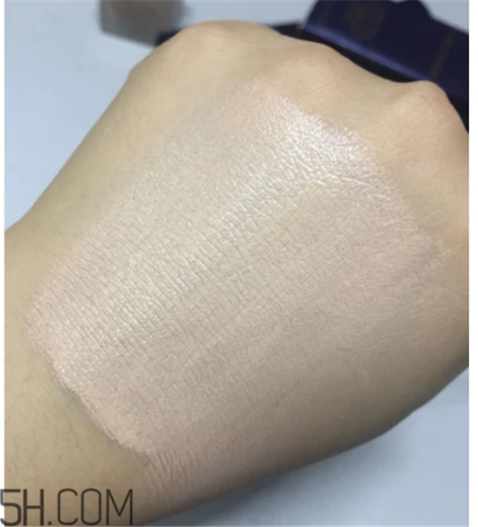 雅诗兰黛持妆粉底液66号适合黄皮吗，真人试色 雅诗兰黛 粉底液 雅诗兰黛持妆粉底液 第2张