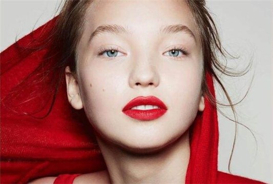 迪奥999口红适合素颜涂吗 迪奥999 口红 素颜 第1张