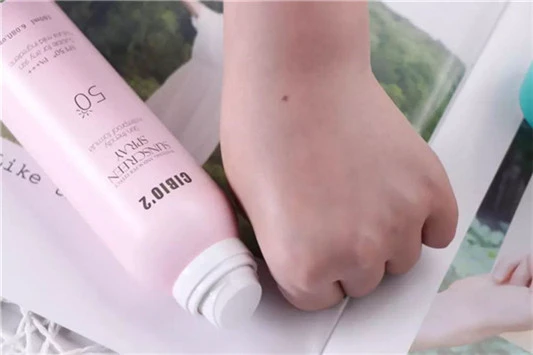 防晒喷雾和防晒霜的区别 防晒喷雾 防晒霜 第2张