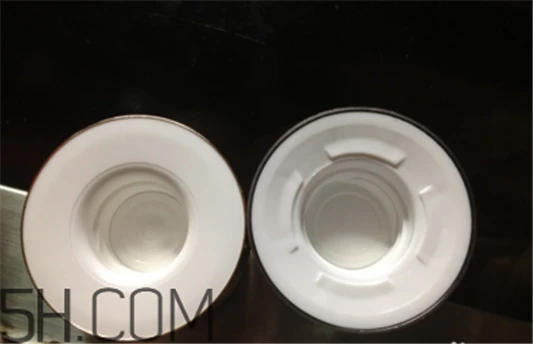 雅诗兰黛红石榴系列哪个好，雅诗兰黛红石榴水真假对比图 雅诗兰黛 雅诗兰黛红石榴系列哪个好 雅诗兰黛红石榴水真假对比图 第5张