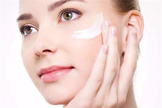 贴完面膜后的正确步骤 面膜 爽肤水 第3张