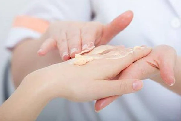 妮维雅护手霜哪一种润 妮维雅 护手霜 第3张 妮维雅护手霜哪一种润 妮维雅 护手霜 第3张