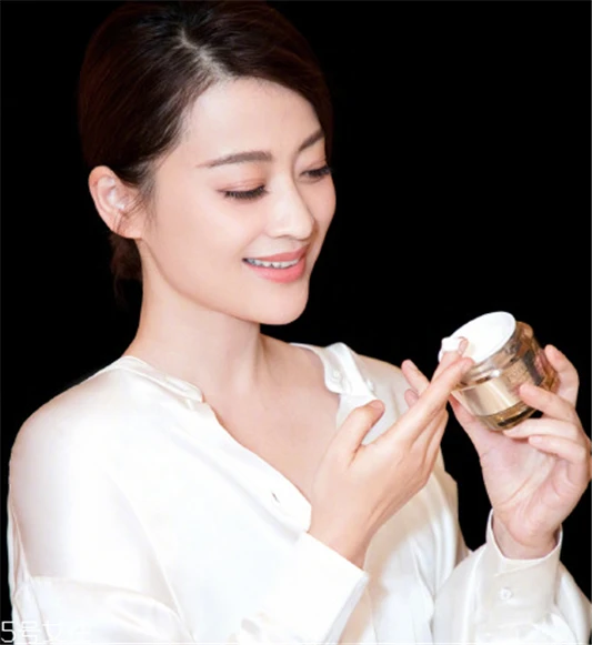 雅诗兰黛万能面霜适合年龄，雅诗兰黛万能面霜价格 雅诗兰黛 雅诗兰黛万能面霜适合年龄 雅诗兰黛万能面霜价格 第7张