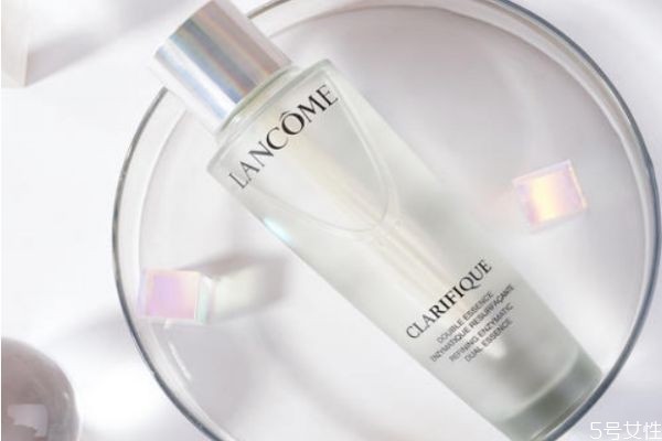 兰蔻极光水有什么用,兰蔻极光水注意事项 兰蔻极光水 兰蔻 第1张 兰蔻极光水有什么用,兰蔻极光水注意事项 兰蔻极光水 兰蔻 第1张