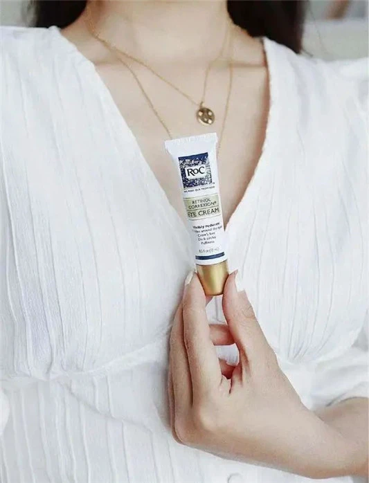 百元内不输大牌的平价眼霜，淡化细纹呵护眼周，用它就可以 眼霜 第2张