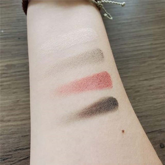 SUQQU晶采立体四色眼影盘#03红雅色号试色分享 Suqqu 唇膏 日本眼影 眼影 试色 第1张