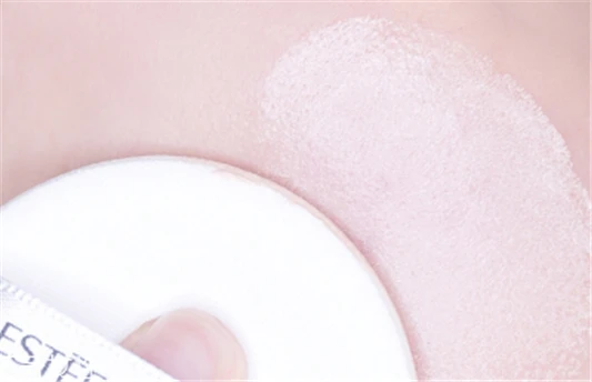 雅诗兰黛红石榴气垫敏感肌能用吗，抗氧化效果如何 雅诗兰黛 cc霜 雅诗兰黛红石榴气垫敏感肌能用吗 第4张