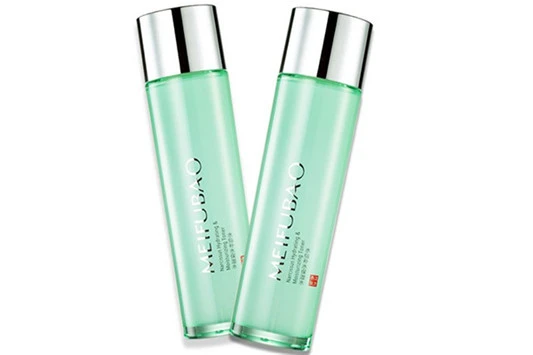 爽肤水是喷好还是涂好 爽肤水 第2张