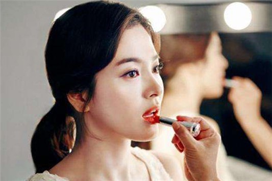 雅诗兰黛420口红怎么样 雅诗兰黛 口红 第1张