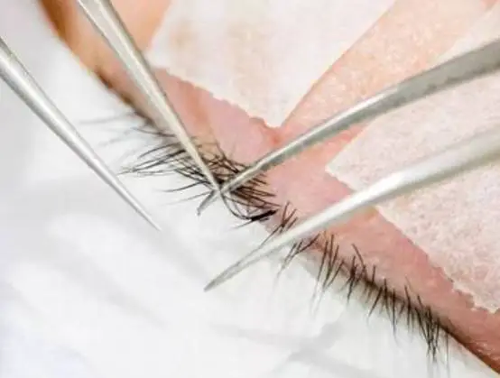 为什么明星不接睫毛 睫毛 接睫毛 美妆 第2张