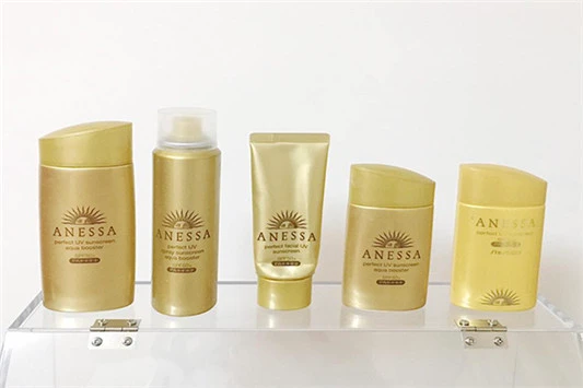 安耐晒小金瓶有哪些功效 安耐晒 防晒霜 第2张