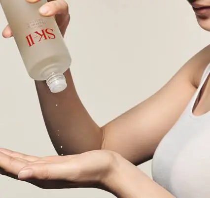 神仙水和爽肤水哪个先用护肤效果好 神仙水 爽肤水 美妆 第2张