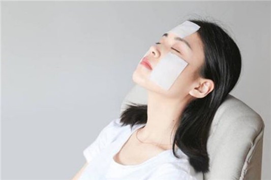 湿敷前后的护肤步骤有哪些 爽肤水 第1张
