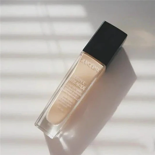 盘点大牌粉底液，雅诗兰黛滋润，Mac不挑肤质，兰蔻更持久 粉底液 第8张