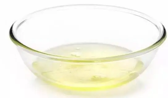 鸡蛋清敷脸的护肤作用 鸡蛋清 鸡蛋清敷脸 美妆 第2张