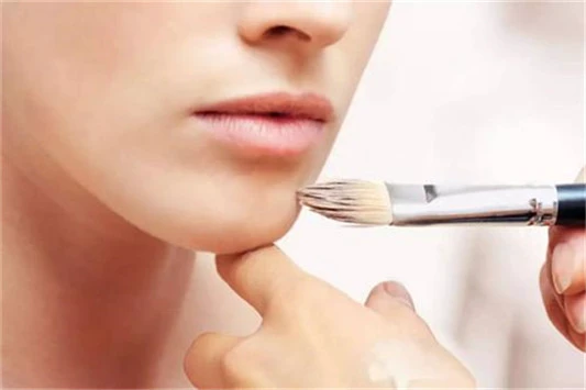 冷皮适合什么粉底液 粉底液 美妆 第3张