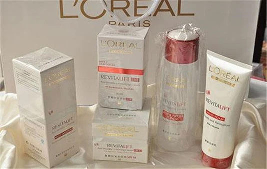 欧莱雅美白精华好用吗，欧莱雅美白精华白天可以用吗 欧莱雅 护理美白 美白精华 第2张