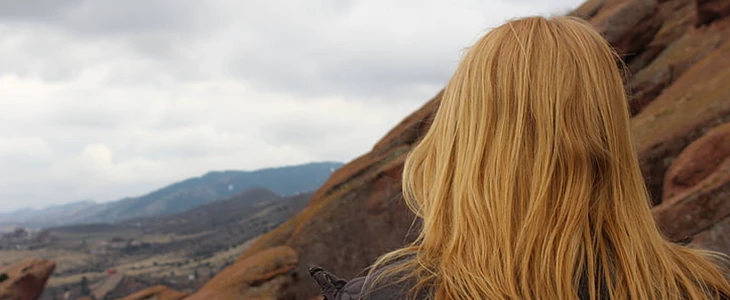 后脑勺出汗是怎么回事 后脑勺 出汗 美妆 第2张