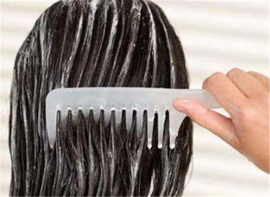 护发素和发膜可以一起用吗 护发素 发膜 美妆 第1张 护发素和发膜可以一起用吗 护发素 发膜 美妆 第1张