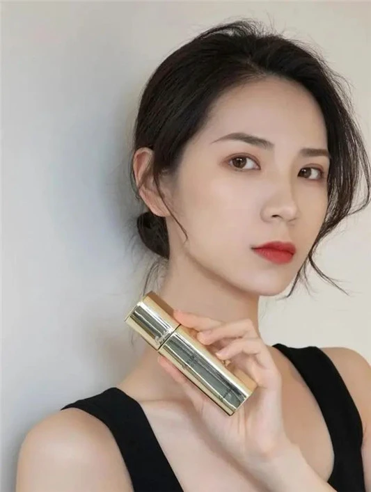 盘点大牌粉底液，雅诗兰黛滋润，Mac不挑肤质，兰蔻更持久 粉底液 第6张