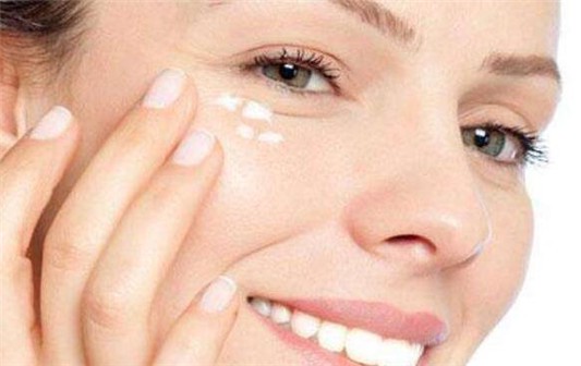 眼霜对女人的重要性是什么 眼霜 第1张