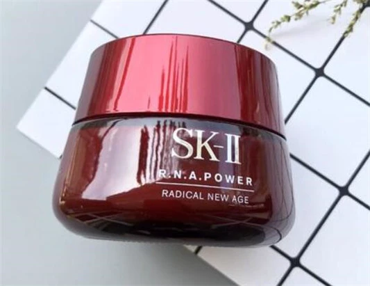 sk2大红瓶面霜可以直接用手去瓶里取霜吗 sk2 大红瓶 第3张 sk2大红瓶面霜可以直接用手去瓶里取霜吗 sk2 大红瓶 第3张