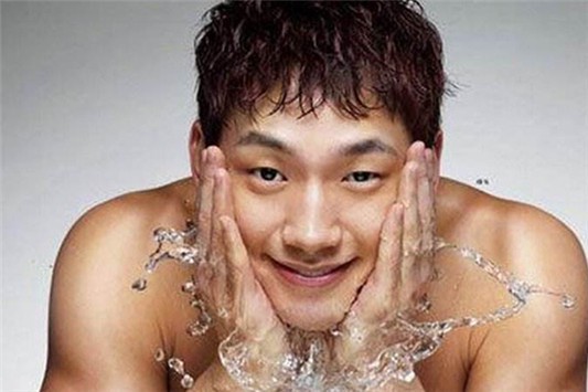 男士基本护肤3步骤 欧莱雅 护肤品 第1张