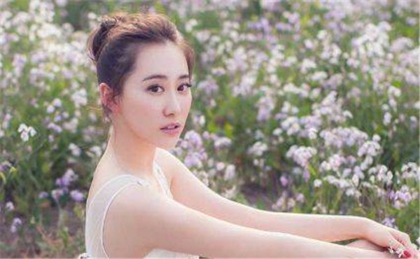 做好防晒措施预防紫外线,早睡预防肌肤流失水分 防晒 肌肤 第1张 做好防晒措施预防紫外线,早睡预防肌肤流失水分 防晒 肌肤 第1张