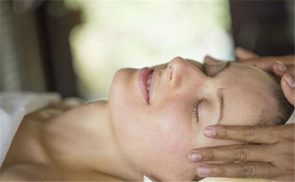 如何做才能让眼睛变得更明亮，不要忽略了眼部的保养 眼睛 保养 第3张