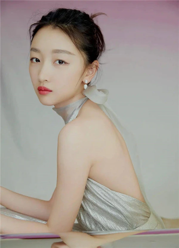 哪些人群适合全包眼线，大地色眼影的化妆技巧 眼线 大地色眼影 第2张