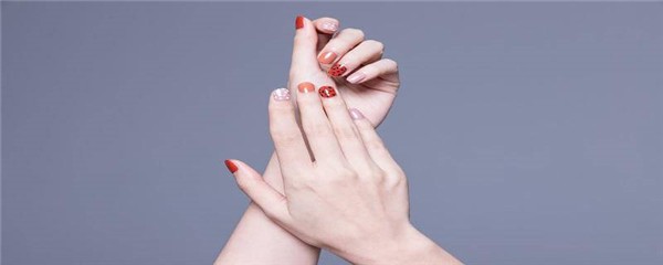 美甲对指甲伤害大吗，经常美甲会不会得灰指甲 护肤 第1张