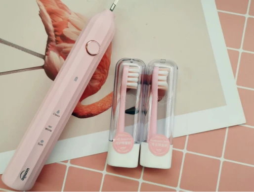 usmile电动牙刷如何使用效果更佳 电动牙刷 usmile电动牙刷 电动牙刷什么牌子好 美容 第7张 usmile电动牙刷如何使用效果更佳 电动牙刷 usmile电动牙刷 电动牙刷什么牌子好 美容 第7张