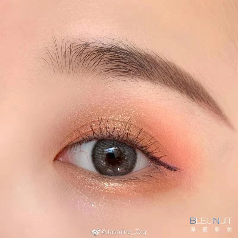 深蓝彩妆好物合集|打造圣诞红茶妆，温暖又撩人 彩妆 深蓝彩妆 圣诞红茶妆 美妆 第3张