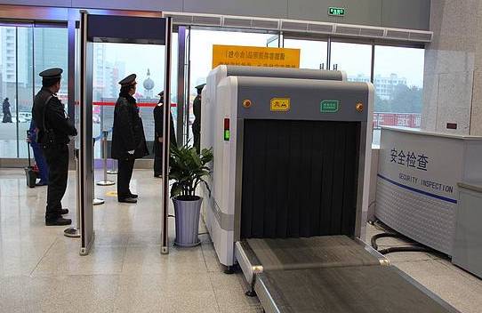 哪些化妆品不能过安检火车 安检 火车安检 美妆 第1张