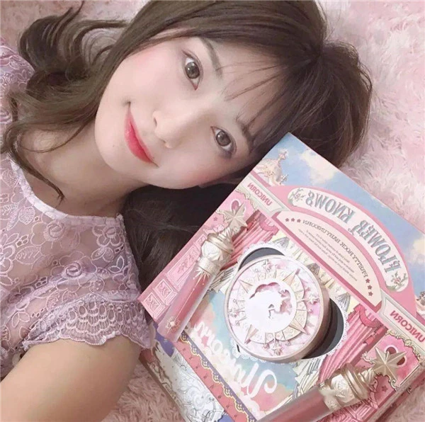 完美日记眼妆系列赚到好口碑，动物眼影盘迷人十足 完美日记 眼妆 第14张