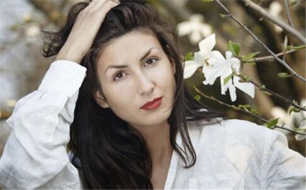 脸上长痘的原因：水土不服使得肤质暂时改变 长痘 原因 第1张