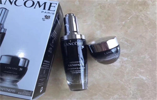 兰蔻发光眼霜适合什么年龄 兰蔻 兰蔻小黑瓶眼霜 第3张