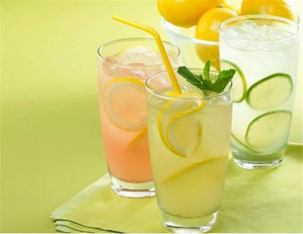 柠檬水的功效与作用什么时候喝最好 柠檬水 柠檬水功效 美妆 第2张