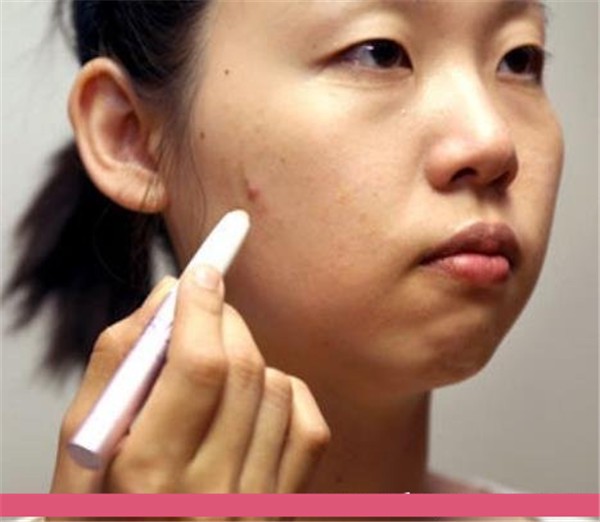直接涂bb霜可以吗,只涂bb霜可以吗 肌肤 第1张 直接涂bb霜可以吗,只涂bb霜可以吗 肌肤 第1张