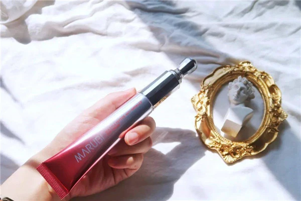 丸美小红笔眼霜便宜又耐用,丸美眼霜不输贵妇眼霜 丸美 眼霜 第11张 丸美小红笔眼霜便宜又耐用,丸美眼霜不输贵妇眼霜 丸美 眼霜 第11张