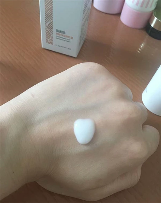 薇诺娜舒敏保湿修红霜适合什么肤质，薇诺娜舒敏保湿修红霜使用评测 薇诺娜 面霜 第5张