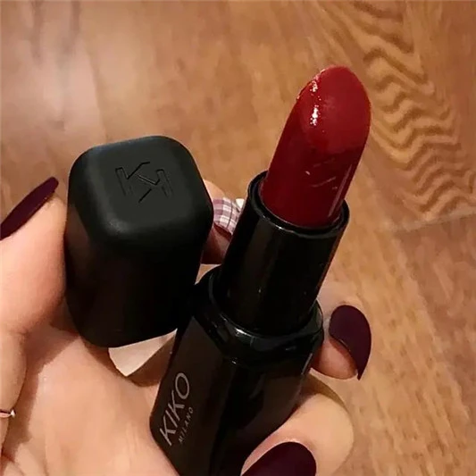 王霏霏晒的4款口红，普通人难以驾驭，你能get到吗 王霏霏 口红 第9张