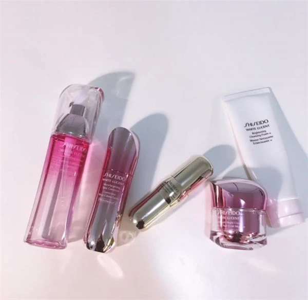 女生选择的几款美白精华液都有哪些呢 女生 精华液 第9张