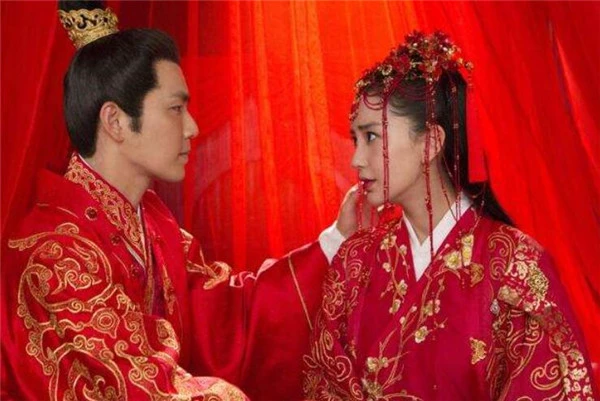 新娘的妆容需要精心搭配，打造出清新的底妆 新娘 妆容 第2张