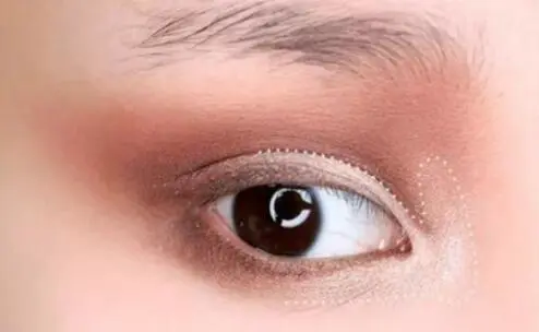 今年万圣节怎么化妆才能要到糖，Halloween化妆技巧教程 万圣节 万圣节妆容 万圣节妆容怎么画 美妆 第5张