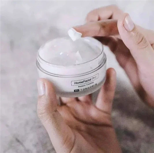 出现颈纹怎么办，用这四个诀窍击退，重塑美丽天鹅颈 颈纹 第6张