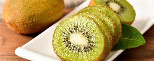 猕猴桃剥皮后可放几小时,猕猴桃切开会氧化吗 护肤 第1张 猕猴桃剥皮后可放几小时,猕猴桃切开会氧化吗 护肤 第1张