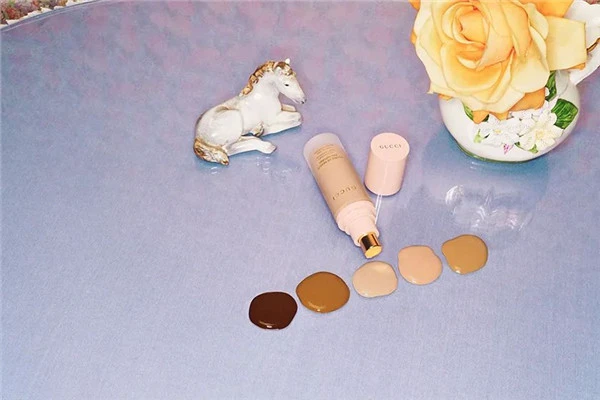 Gucci彩妆全新推出粉底液「有40种色调可供选择」 粉底液 Gucci 彩妆 第2张