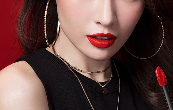 皮肤黄擦什么口红色号显白，黄皮比入手唇膏 口红 显摆口红 皮肤黄擦什么口红色号显白 美妆 第1张