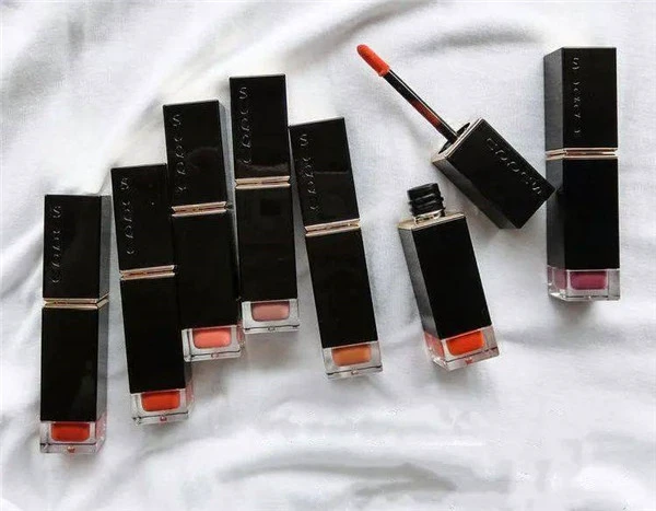 SUQQU秋季唇釉哑而不干颇受好评，哑而不干的口红 SUQQU 唇釉 第5张